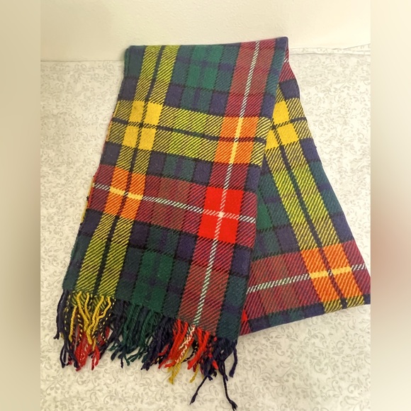 JCREW- MULTI COLORED SCARF - Picture 5 of 7